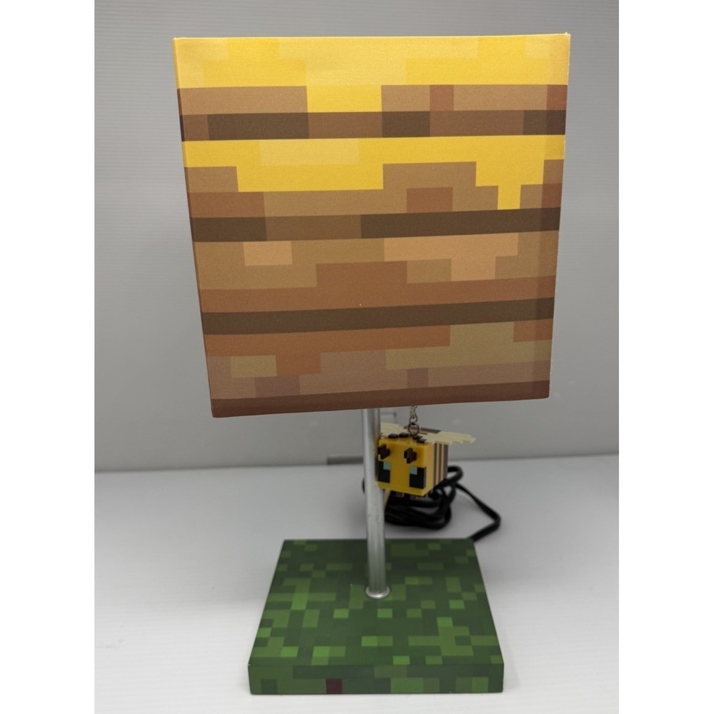 Minecraft Beehive Block Lamp w/ Bee Lamp Pull 14" Table Bedside Tested Working